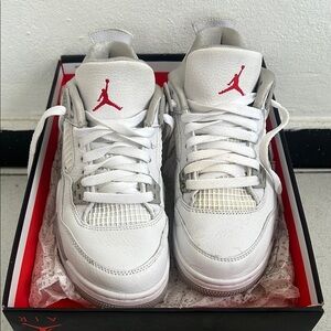 White and Red Air Jordan Sneakers RETRO 4